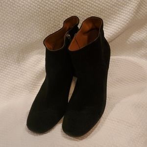 NINE WEST SUEDE BOOTY